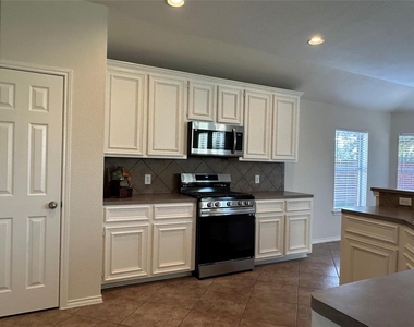 1707 Magnolia Lake - Photo Thumbnail 13
