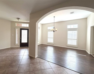 1707 Magnolia Lake - Photo Thumbnail 5