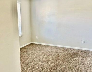 29223 Dunns Creek Ct - Photo Thumbnail 5
