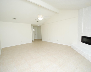 22619 Leedstown Lane - Photo Thumbnail 2
