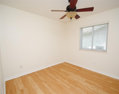 22619 Leedstown Lane - Photo Thumbnail 14