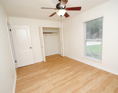 22619 Leedstown Lane - Photo Thumbnail 11