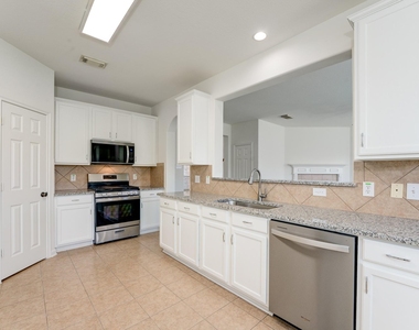 16906 Shoal Park Drive - Photo Thumbnail 12