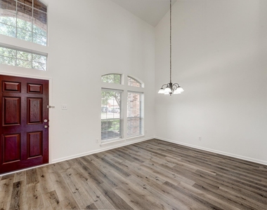 16906 Shoal Park Drive - Photo Thumbnail 5