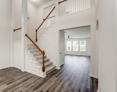 16906 Shoal Park Drive - Photo Thumbnail 6