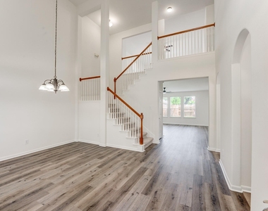 16906 Shoal Park Drive - Photo Thumbnail 4