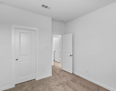 3311 Loam Lane - Photo Thumbnail 19