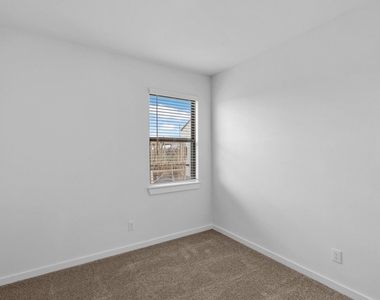 3311 Loam Lane - Photo Thumbnail 18