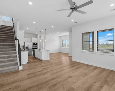 3311 Loam Lane - Photo Thumbnail 7