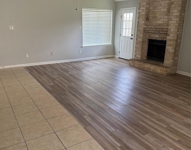 12907 Ashford Knoll Drive - Photo Thumbnail 12