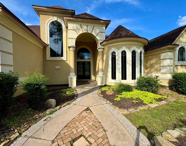 15106 Green Tavern Court - Photo Thumbnail 3