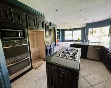 15106 Green Tavern Court - Photo Thumbnail 16