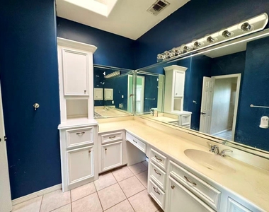 15106 Green Tavern Court - Photo Thumbnail 36
