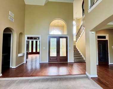 15106 Green Tavern Court - Photo Thumbnail 7
