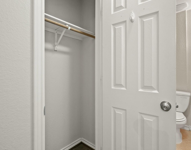 1631 Quail Run - Photo Thumbnail 22