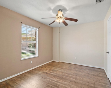 1631 Quail Run - Photo Thumbnail 6