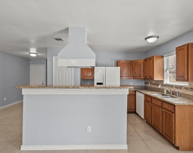 1631 Quail Run - Photo Thumbnail 11