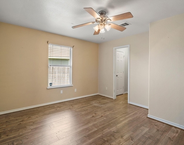1631 Quail Run - Photo Thumbnail 16