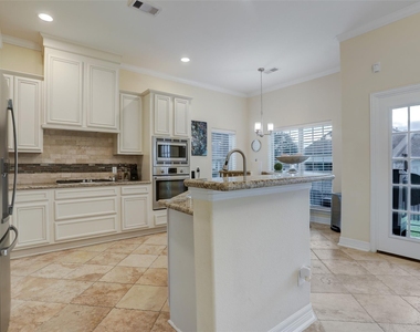 327 Twin Timbers Lane - Photo Thumbnail 13