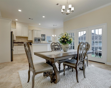 327 Twin Timbers Lane - Photo Thumbnail 10