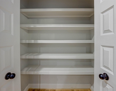 2202 Wentworth Street - Photo Thumbnail 20