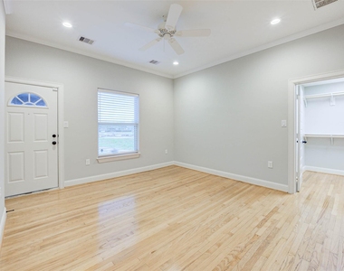 2202 Wentworth Street - Photo Thumbnail 24