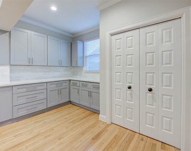 2202 Wentworth Street - Photo Thumbnail 18