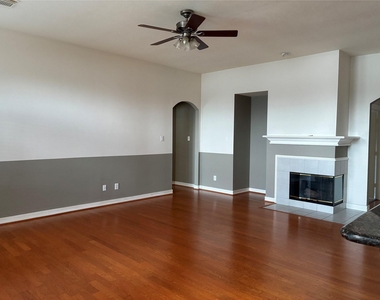 2203 Summer Bay Court - Photo Thumbnail 12