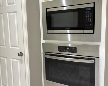 2203 Summer Bay Court - Photo Thumbnail 18