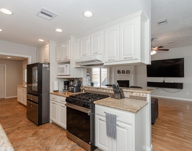 2905 Hamm Road - Photo Thumbnail 2