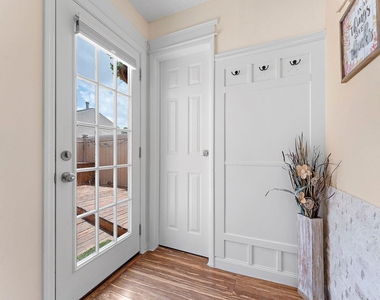2419 Briarwest Boulevard - Photo Thumbnail 14