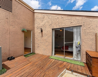 2419 Briarwest Boulevard - Photo Thumbnail 12