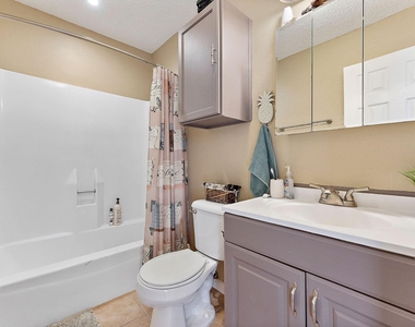 2419 Briarwest Boulevard - Photo Thumbnail 13