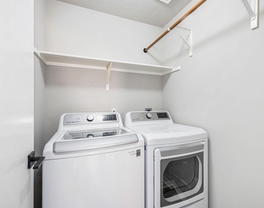 18234 Campbellford Drive - Photo Thumbnail 9