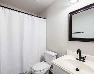 18234 Campbellford Drive - Photo Thumbnail 8