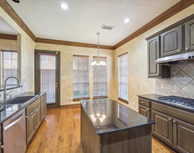 2802 Briarhurst Park - Photo Thumbnail 8