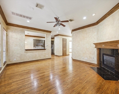2802 Briarhurst Park - Photo Thumbnail 4