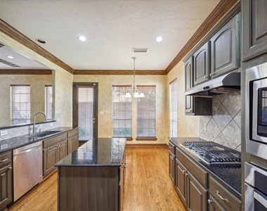 2802 Briarhurst Park - Photo Thumbnail 9
