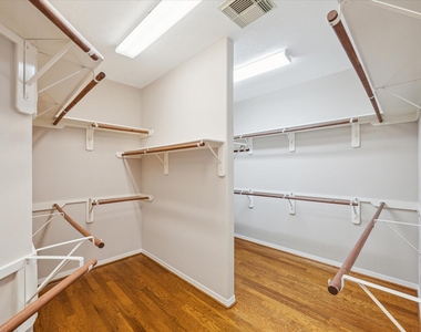 2802 Briarhurst Park - Photo Thumbnail 18