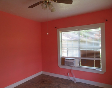 422 Mill Avenue - Photo Thumbnail 11