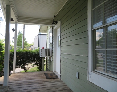 422 Mill Avenue - Photo Thumbnail 2