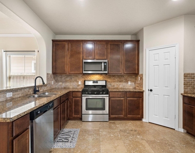 18319 Hillingdon Lane - Photo Thumbnail 15