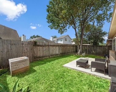 18319 Hillingdon Lane - Photo Thumbnail 31