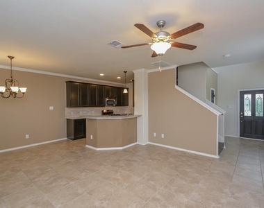6490 Calgary Woods Lane - Photo Thumbnail 4