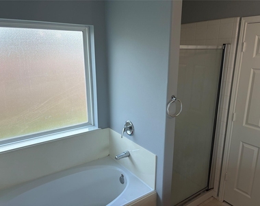 7214 Crescent Mills Drive - Photo Thumbnail 20