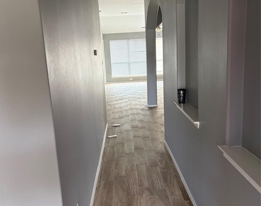 7214 Crescent Mills Drive - Photo Thumbnail 1