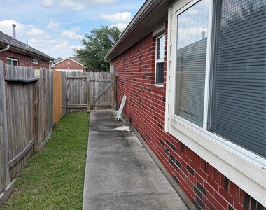 7214 Crescent Mills Drive - Photo Thumbnail 22