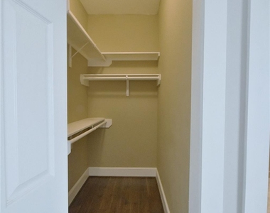 536 Columbia - Photo Thumbnail 11