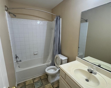 18203 Winding Timbers Lane - Photo Thumbnail 16
