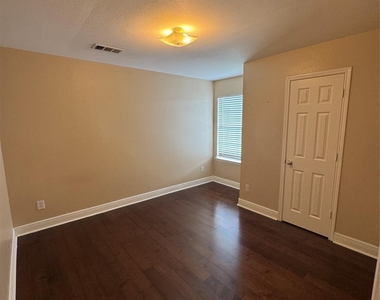 18203 Winding Timbers Lane - Photo Thumbnail 15